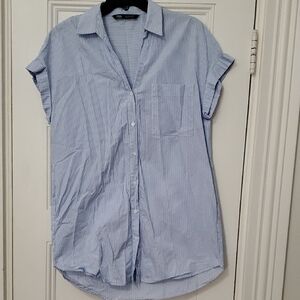 Zara Women's Blue Pinstripe Button Down Shirt With Pockets